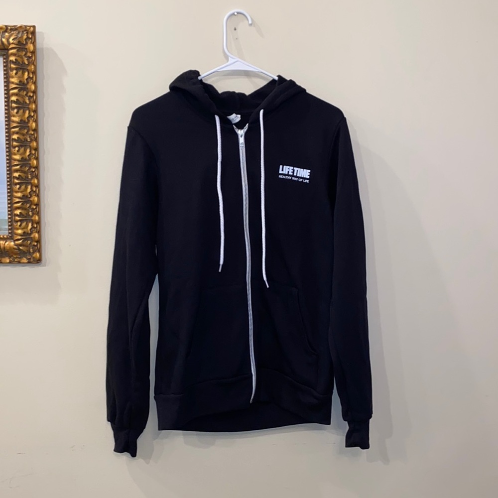 cozy black lifetime jacket🖤🐜 Size S fits like a M